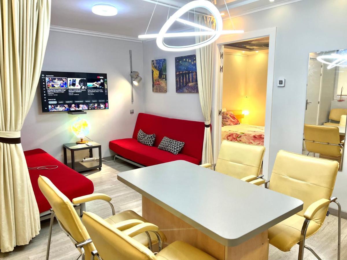 Camp Nou, Europa Fira - Modern Two-Bedroom Apartment With Heating Οσπιταλέτ ντε Λιοβρεγάτ Εξωτερικό φωτογραφία